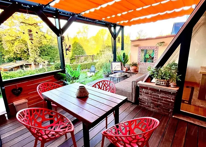 Stylish Loft On The Outskirts Apartment *